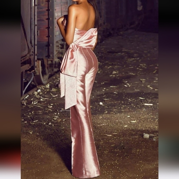 NWT LanTing Pink Satin Strapless Jumpsuit With Bowknot Back Medium Check Chart - Picture 3 of 12